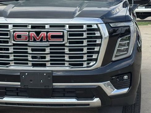 Certified 2025 GMC Yukon Denali AWD/4WD image 10