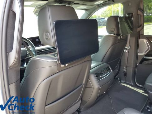 Certified 2026 Cadillac Escalade V w/ LPO, ONYX Package AWD/4WD image 15