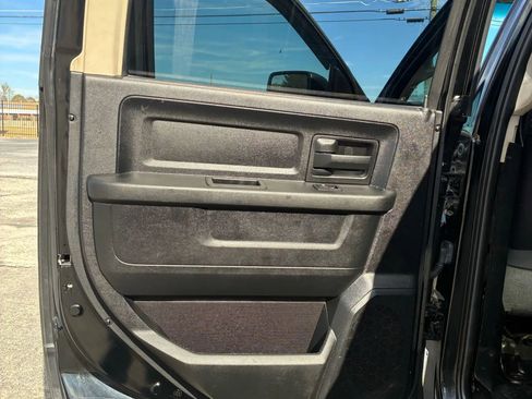 Used 2014 RAM 1500 Express w/ Black Ram 1500 Express Group image 10