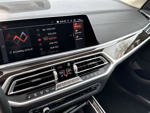 Used 2021 BMW X7 xDrive40i w/ Cold Weather Package image 22