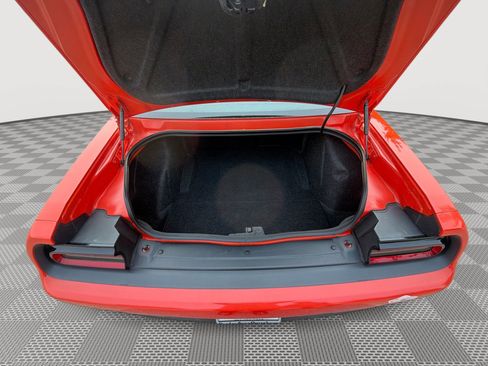 Used 2019 Dodge Challenger R/T w/ Blacktop Package RWD image 21
