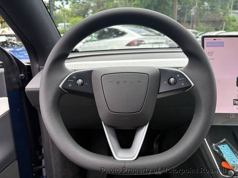 Used 2026 Tesla Model Y 2WD image 21