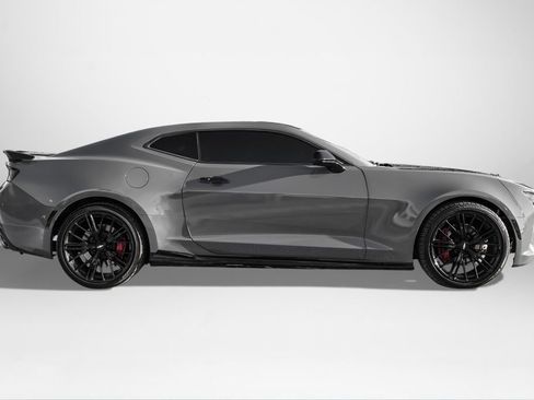 Used 2016 Chevrolet Camaro SS image 5