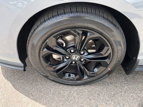 Certified 2025 Honda Accord SE image 2
