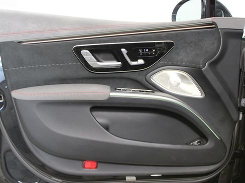 Used 2022 Mercedes-Benz EQS 450+ Sedan image 8