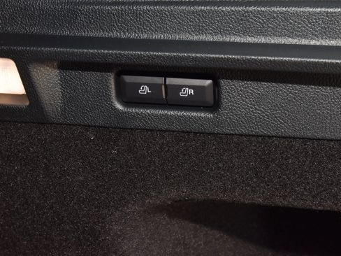 New 2025 Lincoln Corsair Reserve w/ Equipment Group 202A image 37