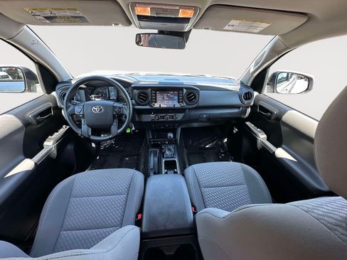 Used 2022 Toyota Tacoma SR w/ SR Convenience Package RWD image 7