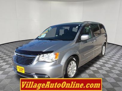 Used 2014 Chrysler Town & Country Touring w/ Trailer Tow Group