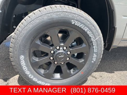 New 2026 RAM 2500 Laramie AWD/4WD image 9