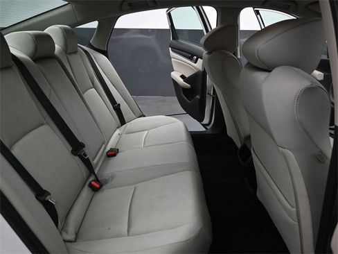 Used 2020 Honda Accord LX image 27