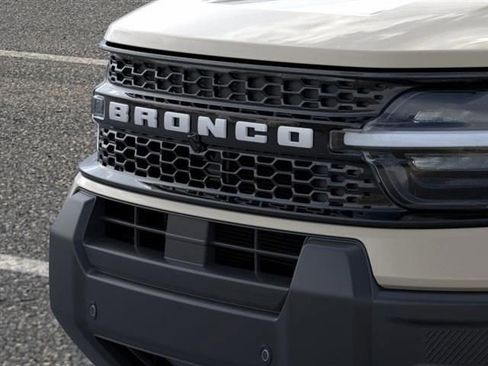 New 2025 Ford Bronco Sport Outer Banks w/ Outer Banks Tech Package+ AWD/4WD image 17