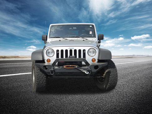 Used 2009 Jeep Wrangler X image 6
