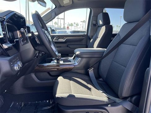 New 2026 GMC Sierra 1500 Elevation w/ LPO, Elevation Black Package image 24