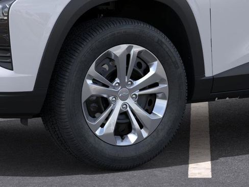 New 2026 Chevrolet Trax LS w/ Driver Confidence Package FWD image 9
