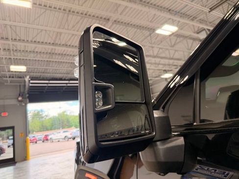 Used 2024 GMC Sierra 2500 AT4 w/ AT4 Premium Plus Package AWD/4WD image 18