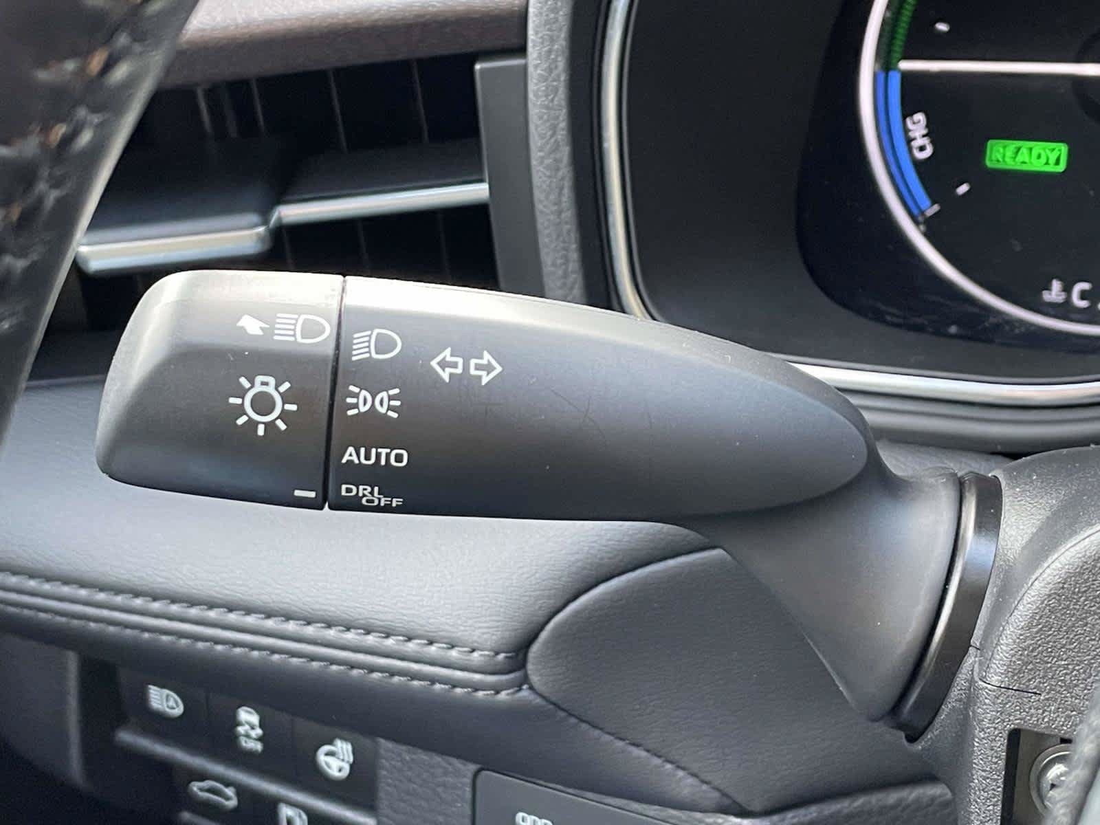 Used 2021 Toyota Avalon Limited FWD image 36