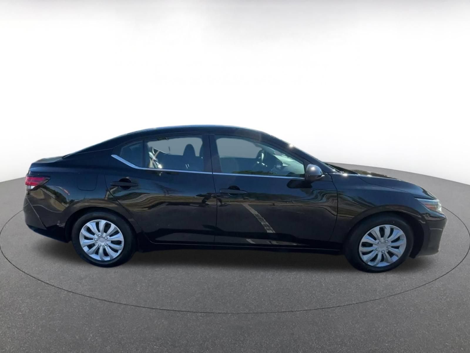 Used 2025 Nissan Sentra S FWD image 15