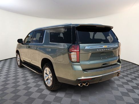 Used 2023 Chevrolet Suburban Premier AWD/4WD image 3