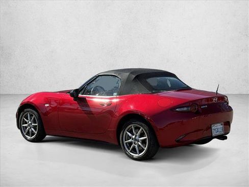 Used 2017 MAZDA MX-5 Miata Sport image 7