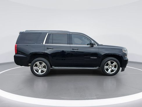 Used 2015 Chevrolet Tahoe LT image 2
