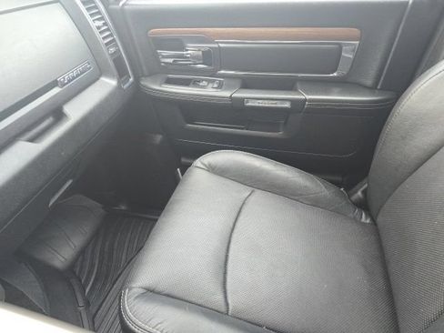 Used 2015 RAM 1500 Laramie w/ Convenience Group AWD/4WD image 29