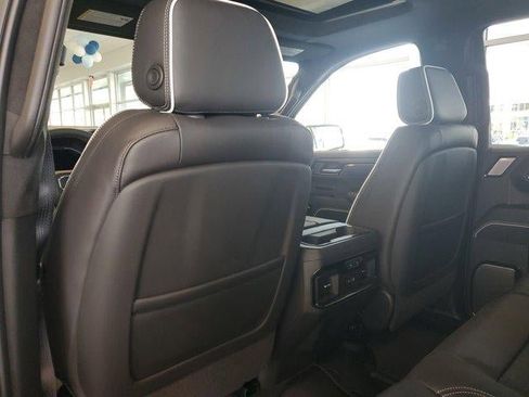 New 2026 GMC Sierra 1500 AT4X image 8