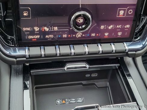 New 2026 GMC Yukon AT4 Ultimate image 18