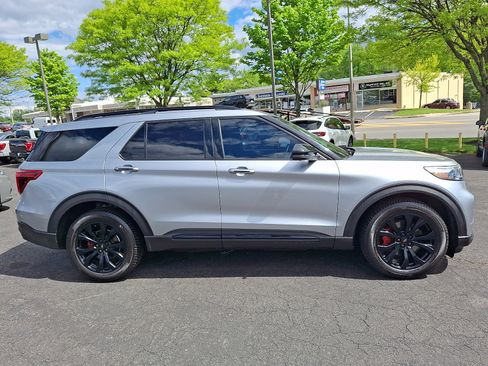 Used 2020 Ford Explorer ST AWD/4WD image 7