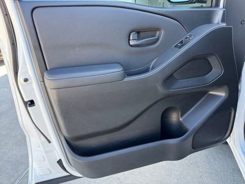 Used 2022 Nissan Frontier S w/ Technology Package image 4