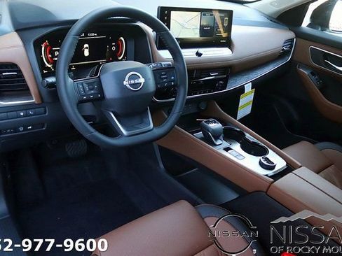 New 2026 Nissan Rogue Platinum w/ Platinum Premium Package AWD/4WD image 11