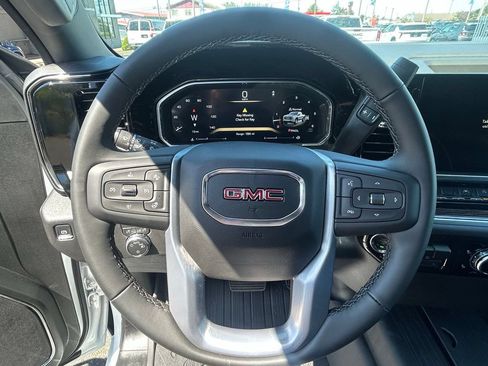 New 2026 GMC Sierra 1500 SLE w/ X31 Off-Road Package AWD/4WD image 18