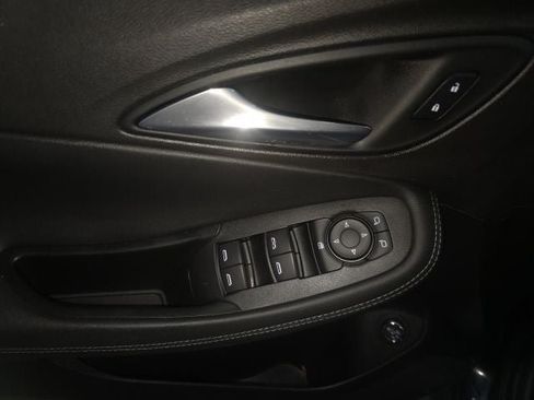 Used 2021 Buick Encore GX Select FWD image 18