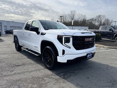 Used 2025 GMC Sierra 1500 Elevation image 8