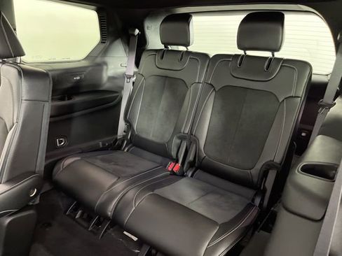 Used 2023 Jeep Grand Cherokee L Laredo RWD image 47