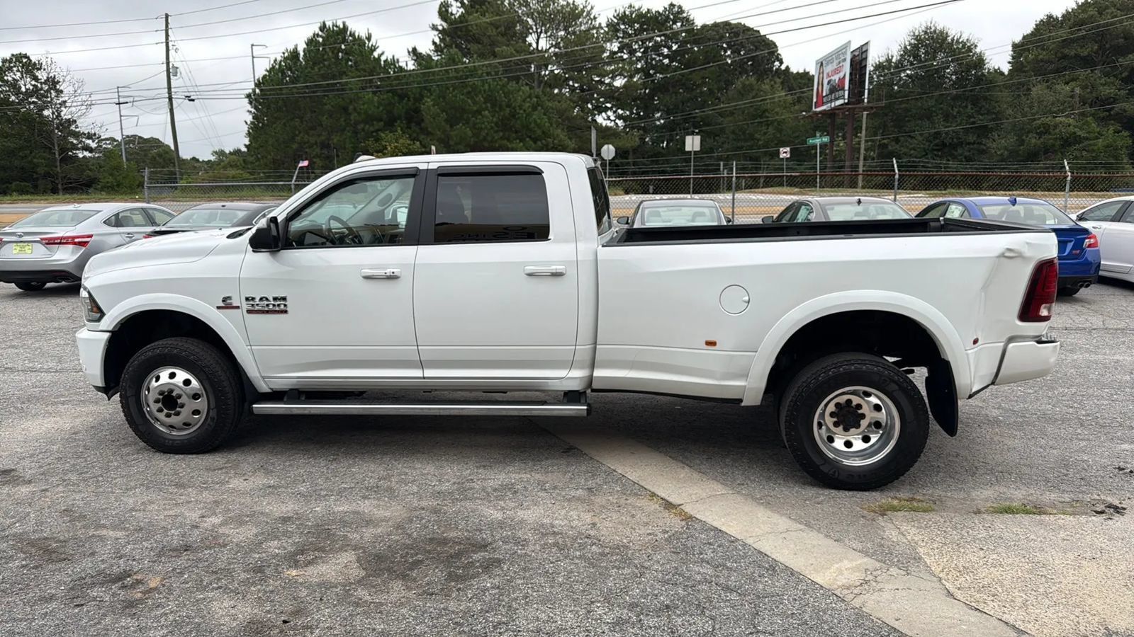 Used 2018 RAM 3500 Laramie w/ Sport Appearance Group AWD/4WD image 4