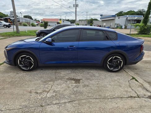 Used 2025 Kia K4 EX FWD image 2
