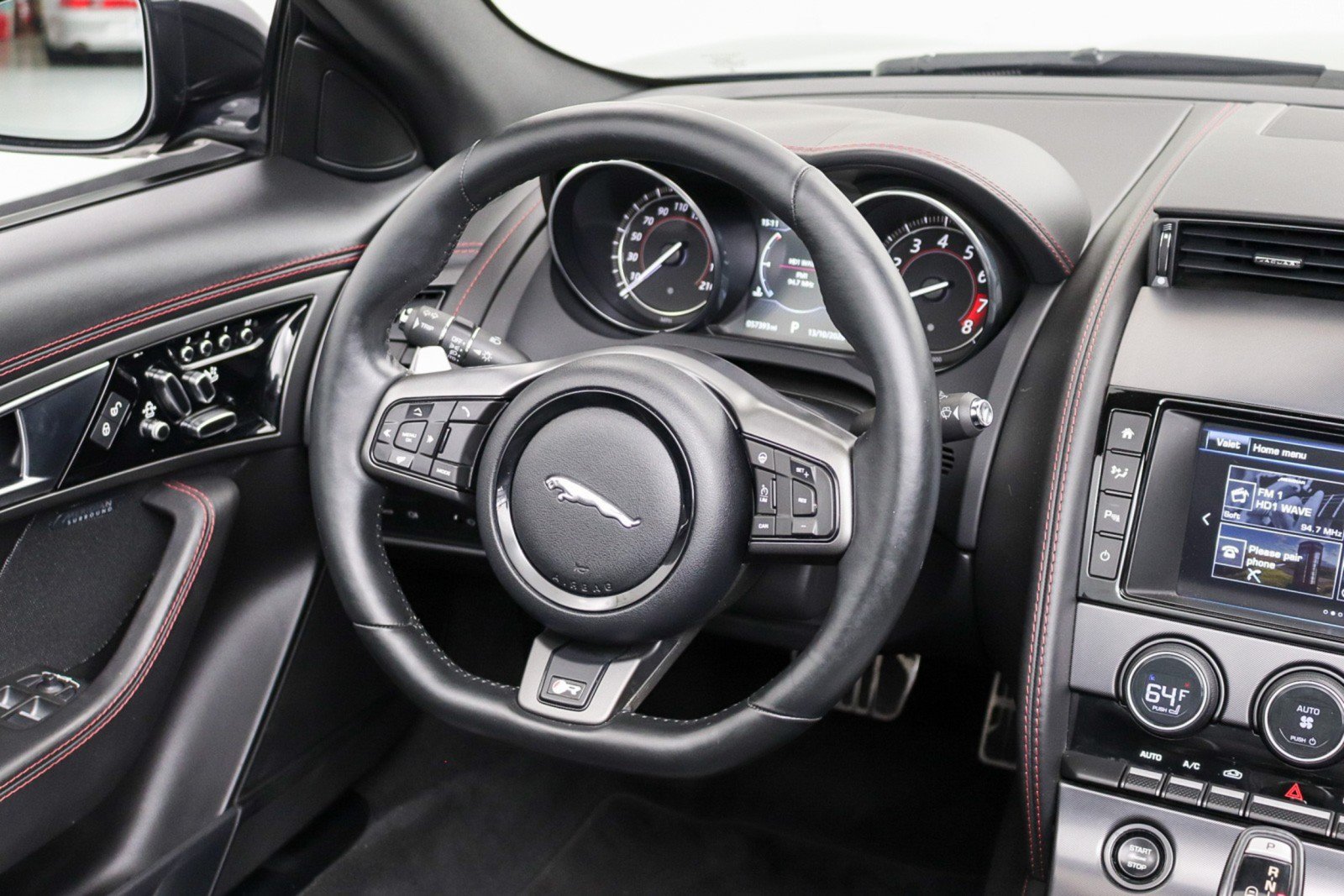 Used 2017 Jaguar F-TYPE R AWD/4WD image 27
