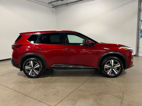 Used 2022 Nissan Rogue SL w/ SL Premium Package AWD/4WD image 2