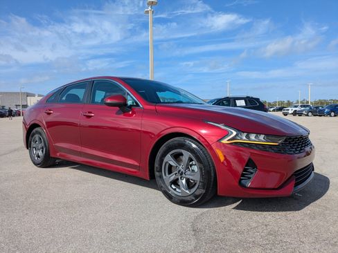 Used 2022 Kia K5 LXS image 2