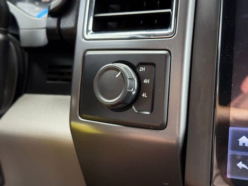 Used 2016 Ford F150 XLT w/ Equipment Group 302A Luxury AWD/4WD image 26