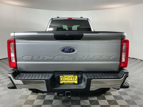 Used 2024 Ford F350 XLT AWD/4WD image 5