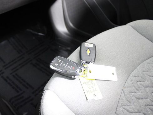 Used 2023 Chevrolet Equinox LT w/ Driver Convenience Package image 25