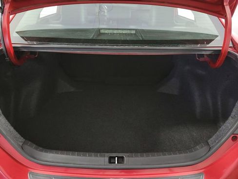 Used 2017 Toyota Corolla SE w/ SE Premium Package FWD image 29