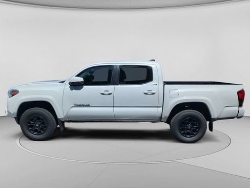 Used 2021 Toyota Tacoma SR5 AWD/4WD image 7