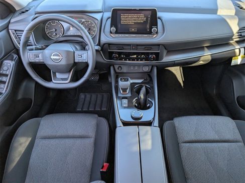 New 2026 Nissan Rogue SV image 8