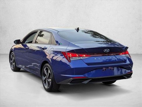 Used 2023 Hyundai Elantra SEL w/ Convenience Package image 8