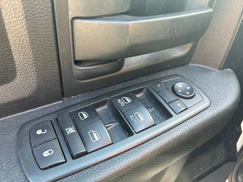 Used 2013 RAM 1500 Express AWD/4WD image 9