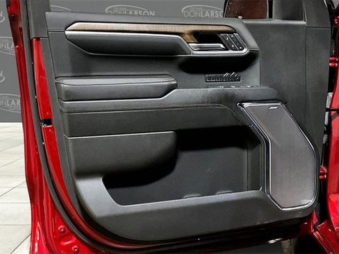 Certified 2024 Chevrolet Silverado 1500 High Country w/ Technology Package image 12