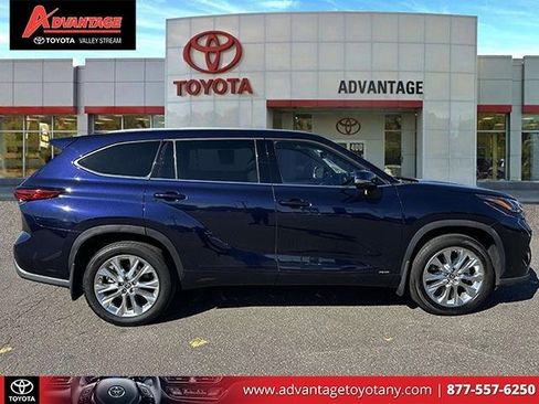 Used 2023 Toyota Highlander Limited image 5