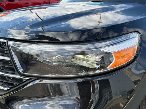 Used 2022 Ford Explorer XLT w/ Class IV Trailer Tow Package image 16